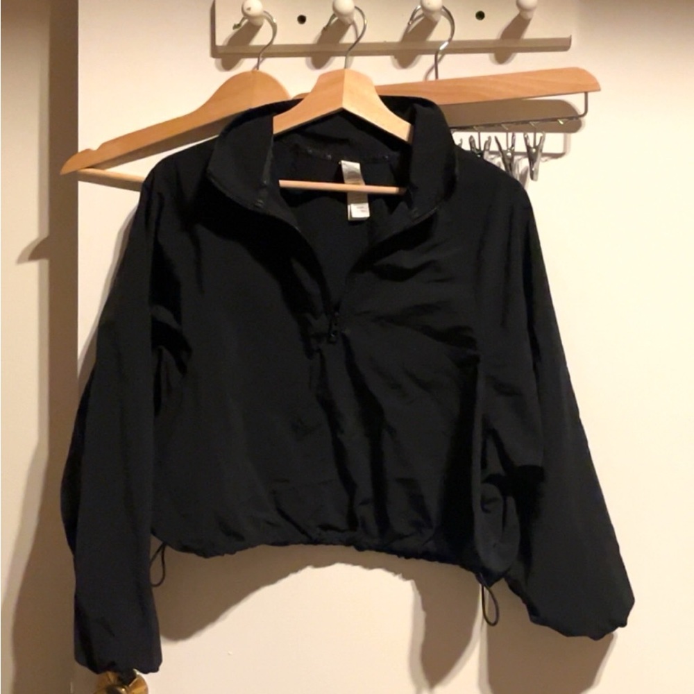 Alo Yoga Black Cropped Jacket / Medium